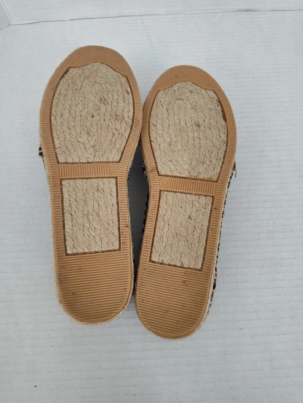Brighton Rattan Canvas Espadrilles Black and Tan Size 7 Slip on Women's Shoes